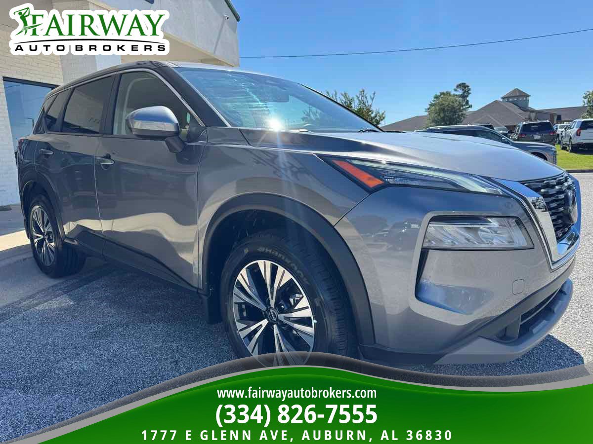 Used 2023 Nissan Rogue SV FWD image 4