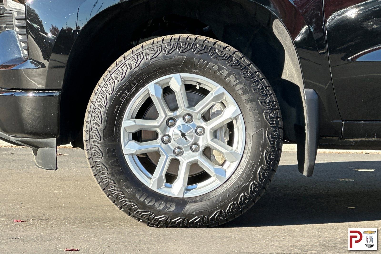 Certified 2024 Chevrolet Silverado 1500 RST w/ Z71 Off-Road Package image 31