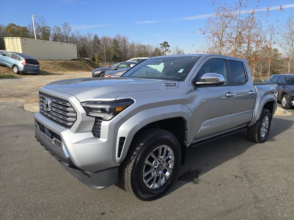 Used 2025 Toyota Tacoma Limited image 7