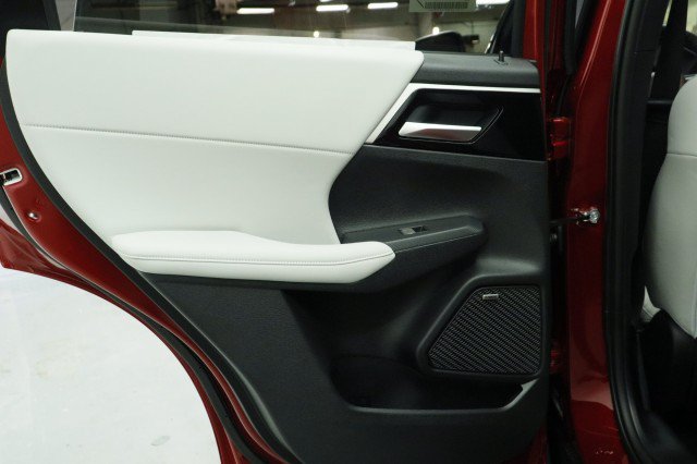 New 2026 Mitsubishi Outlander SE FWD image 24