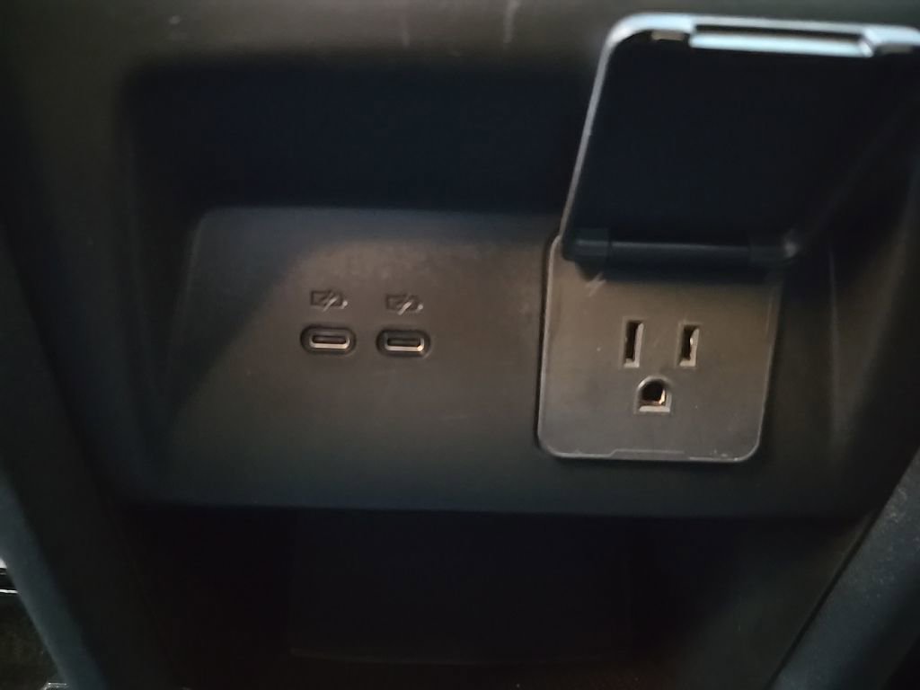 Used 2024 GMC Acadia Denali w/ Super Cruise Package image 52