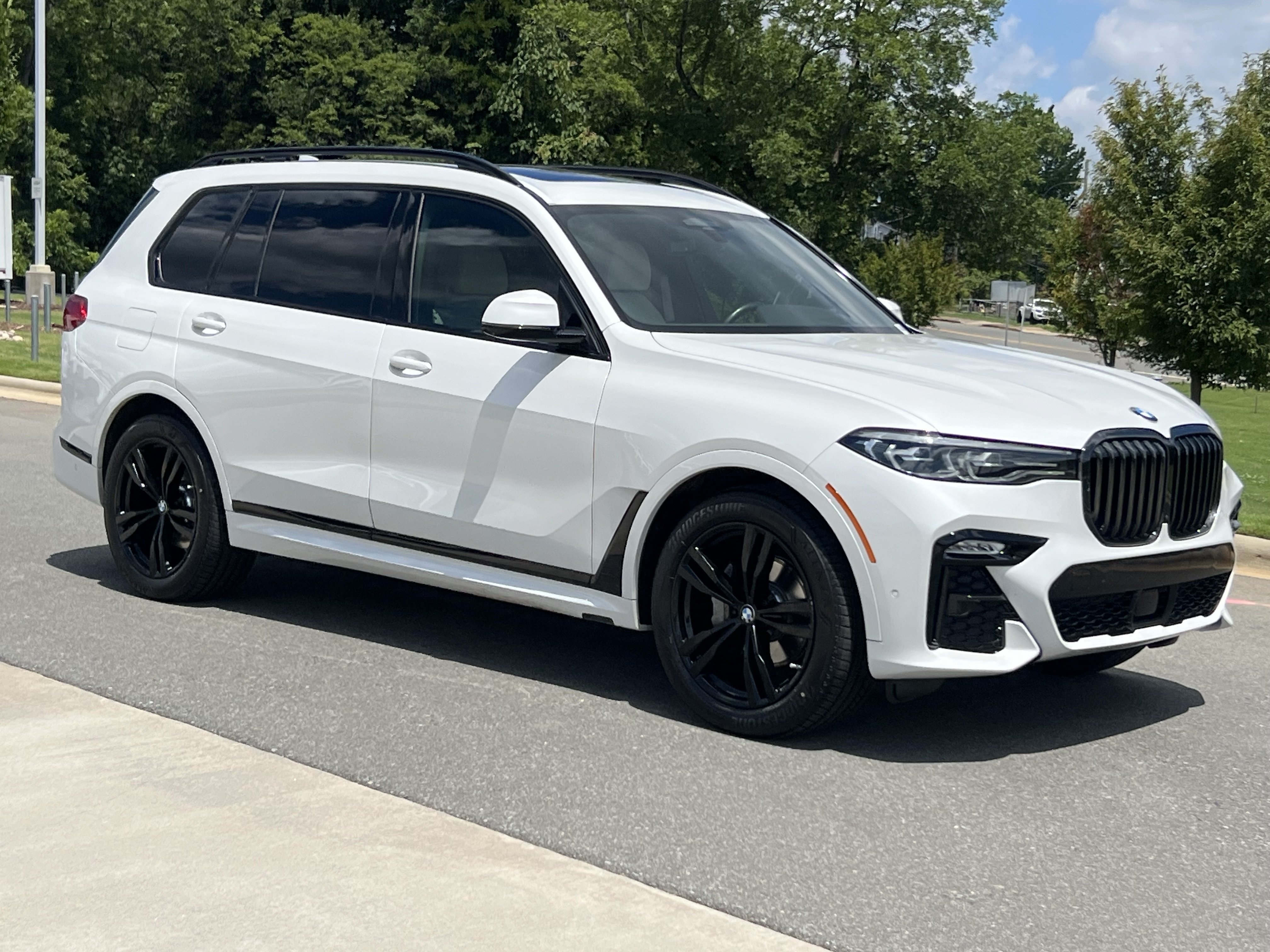 Used 2022 BMW X7 xDrive40i w/ M Sport Package