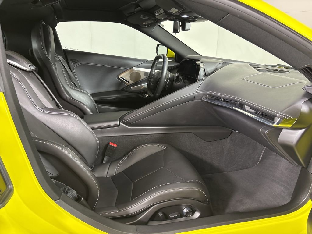 Used 2020 Chevrolet Corvette Stingray Preferred Cpe w/ 2LT Preferred Equipment Group RWD image 23