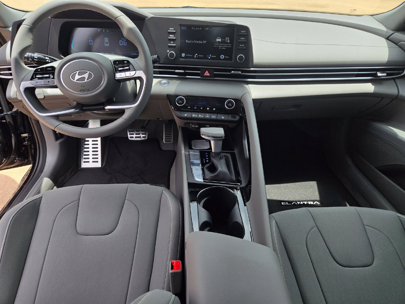 New 2026 Hyundai Elantra SEL Sport Premium FWD image 8