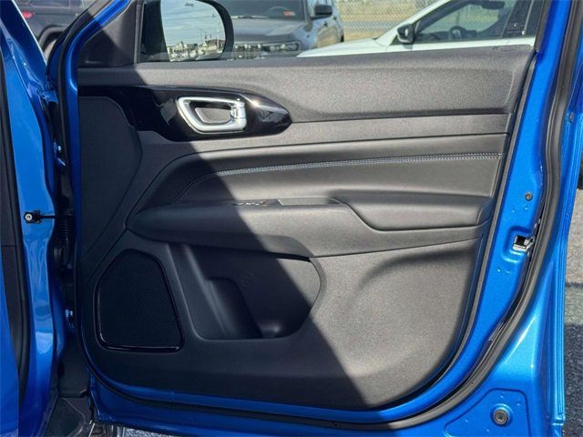 New 2026 Jeep Compass Latitude image 14