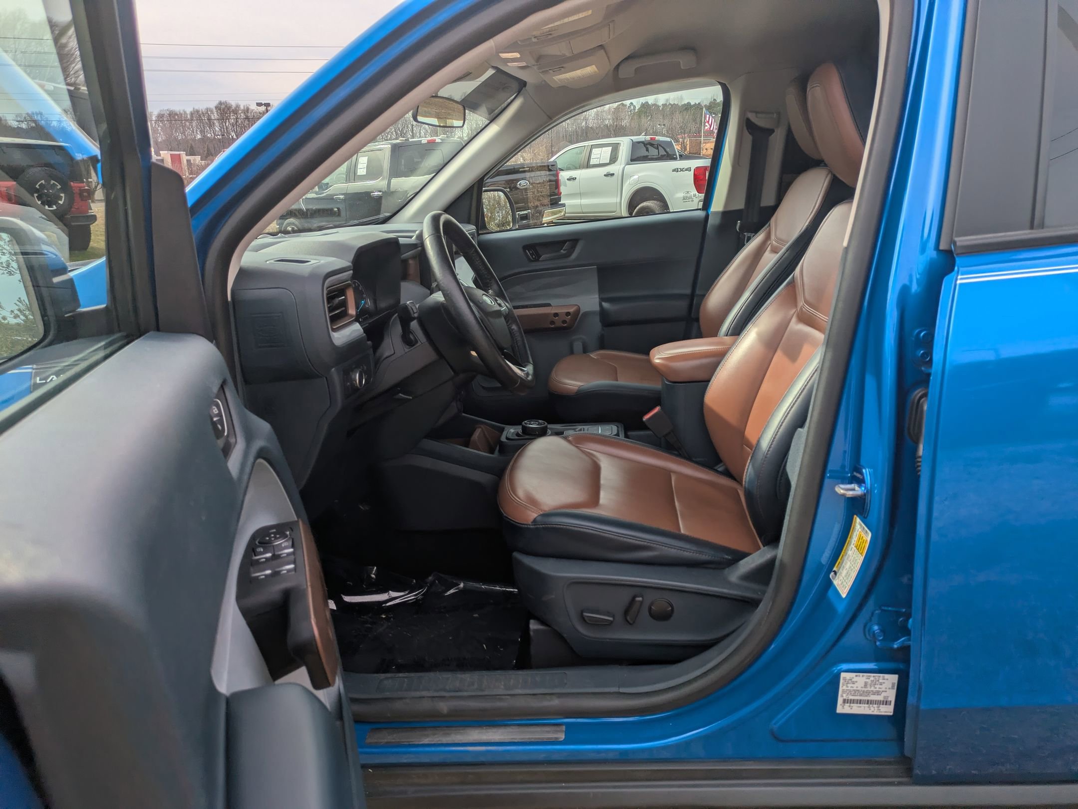 Used 2022 Ford Maverick Lariat w/ Lariat Luxury Package image 15