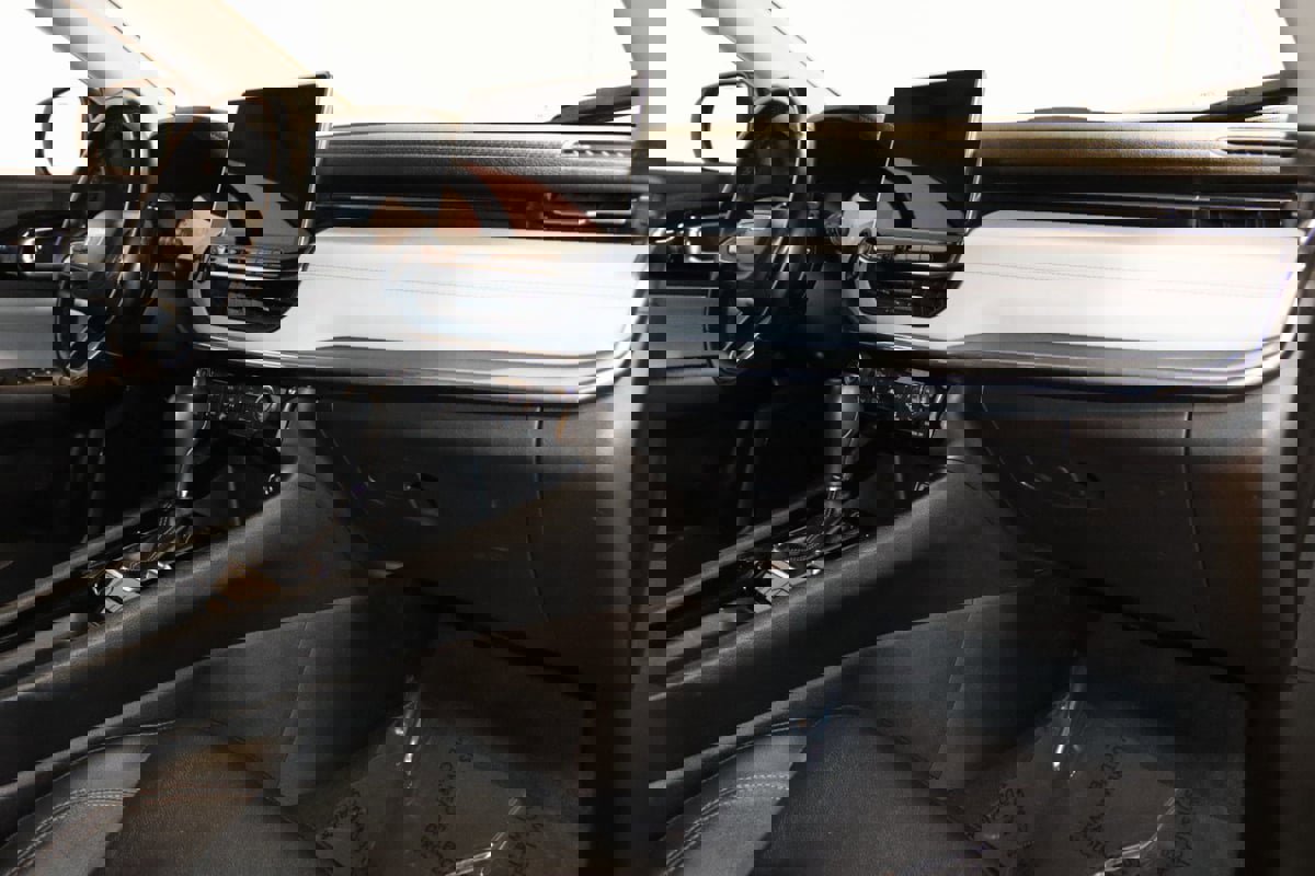 Used 2022 Jeep Compass Limited image 52