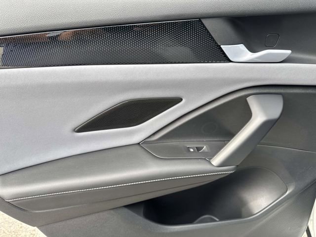 New 2026 Volkswagen Tiguan SE R-Line image 9