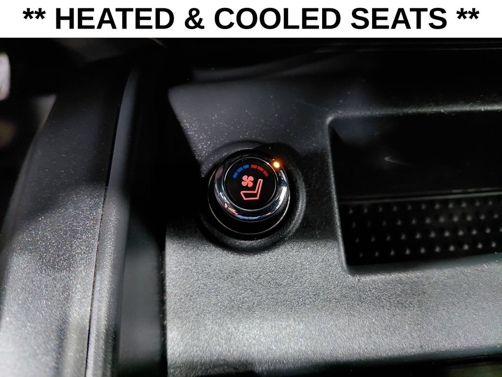 Used 2020 Nissan Titan PRO-4X AWD/4WD image 10