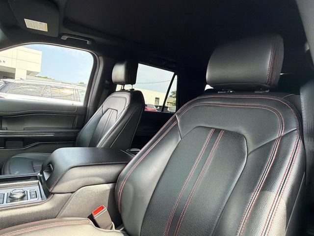 Used 2019 Ford Expedition Limited w/ Equipment Group 303A AWD/4WD image 11