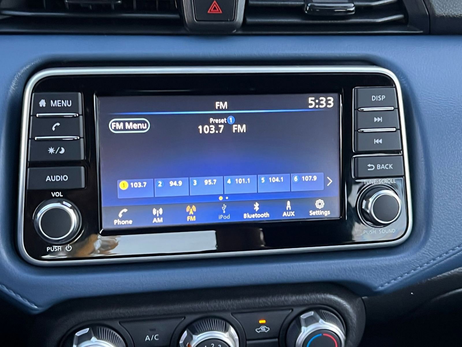 Used 2025 Nissan Versa SV image 20