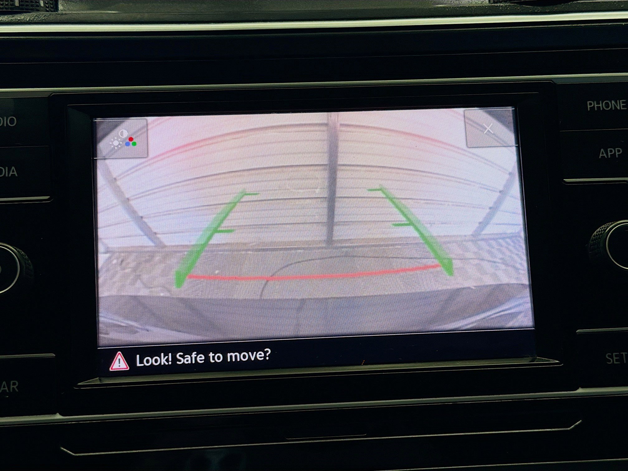 Used 2019 Volkswagen Tiguan S image 16