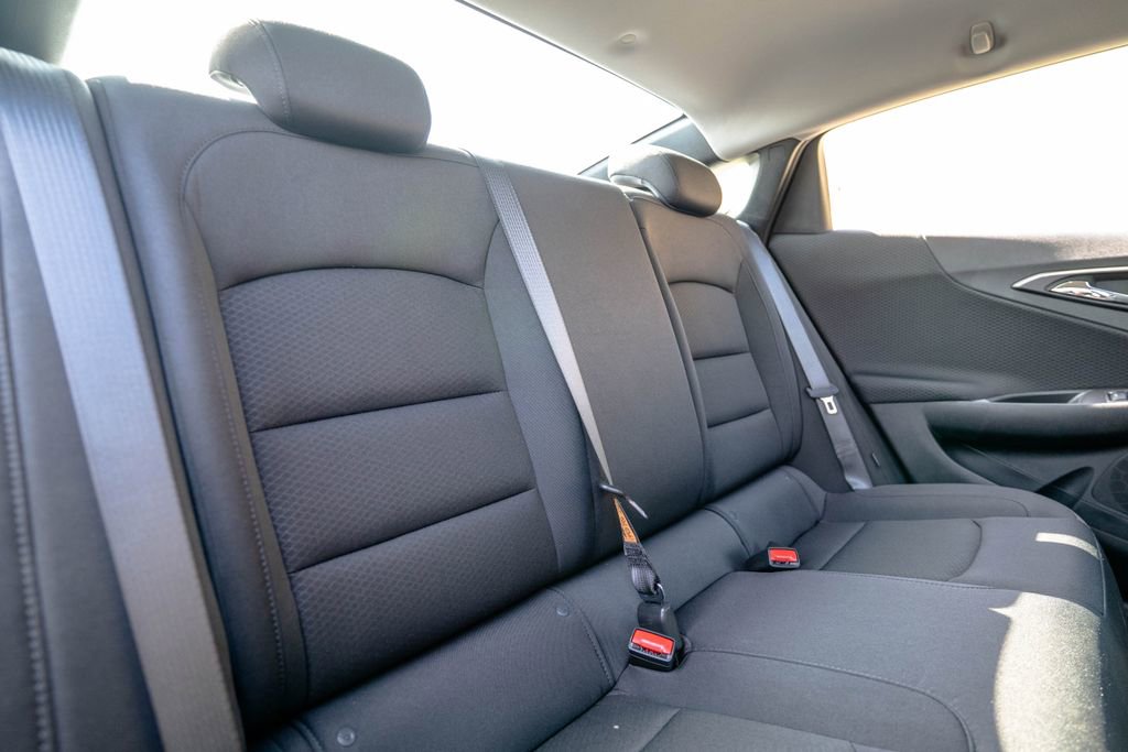 Used 2025 Chevrolet Malibu RS image 30