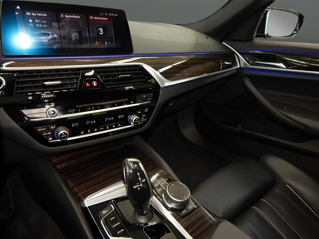 Used 2019 BMW 540i xDrive image 17