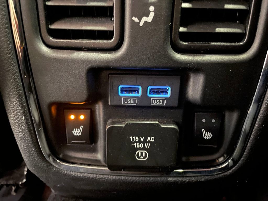 Used 2020 Jeep Grand Cherokee Limited w/ Luxury Group II AWD/4WD image 40