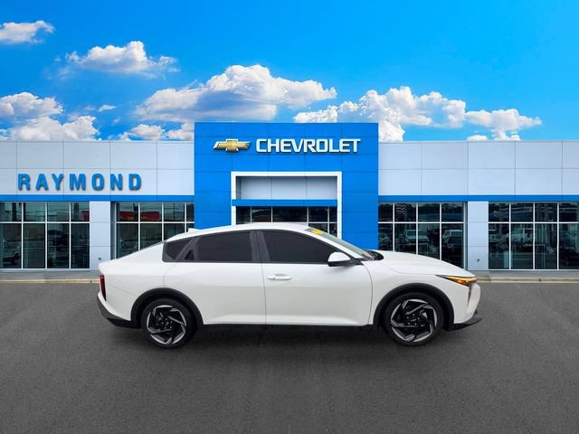 Used 2025 Kia K4 EX FWD image 2