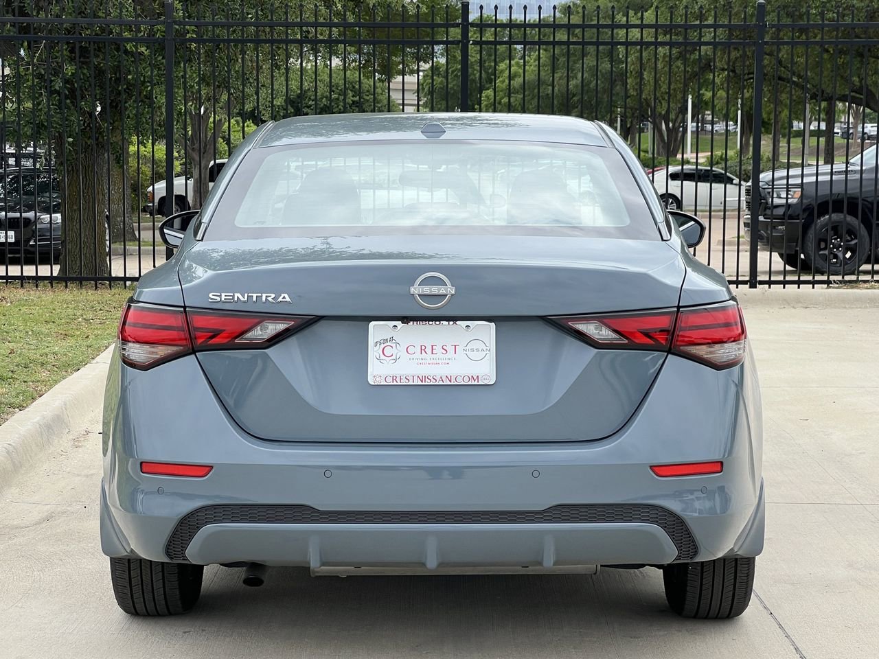 Used 2025 Nissan Sentra SV FWD image 4