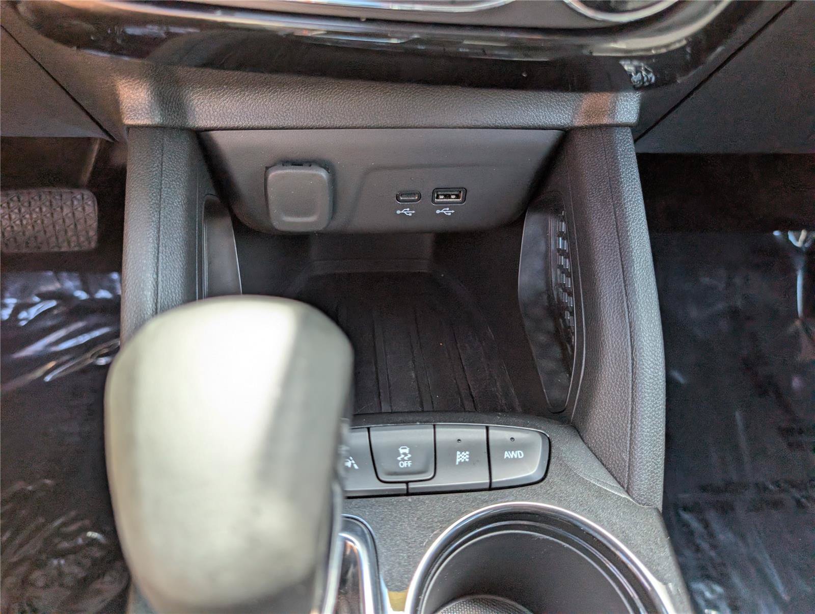 Used 2025 Chevrolet TrailBlazer LT w/ LT Cold Weather Package AWD/4WD image 24