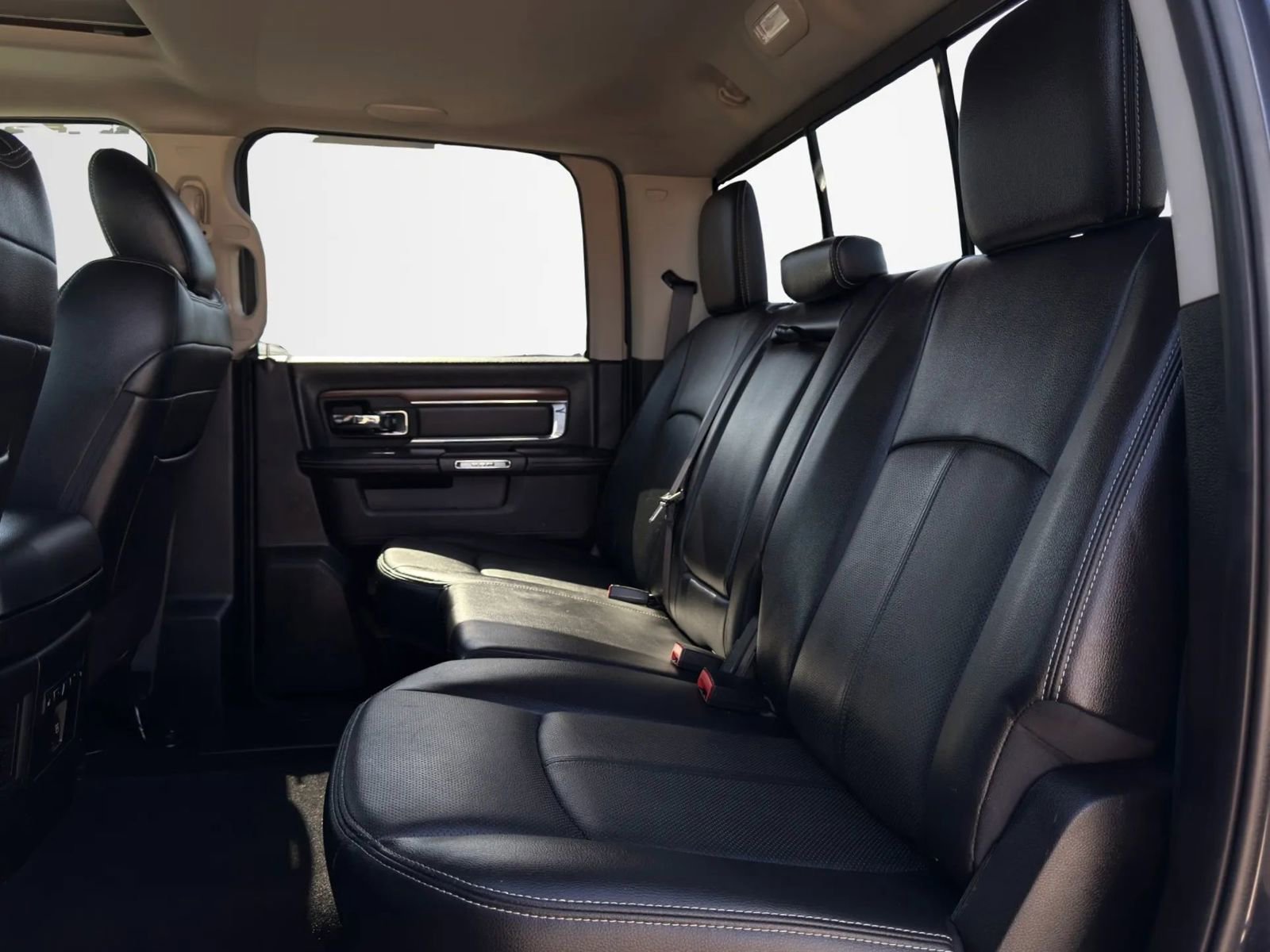 Used 2018 RAM 1500 Laramie w/ Convenience Group image 23