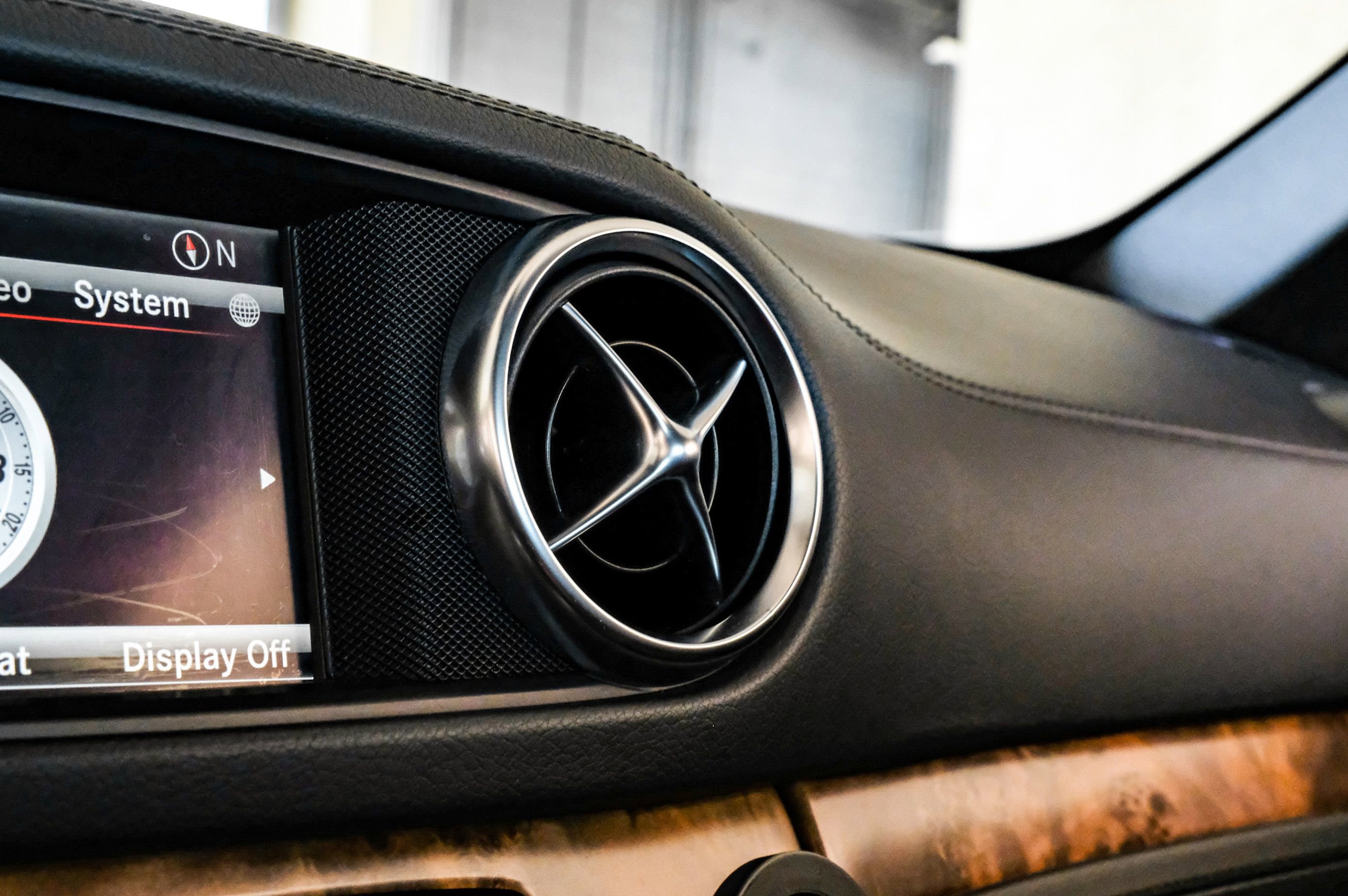 Used 2016 Mercedes-Benz SL 400 image 23