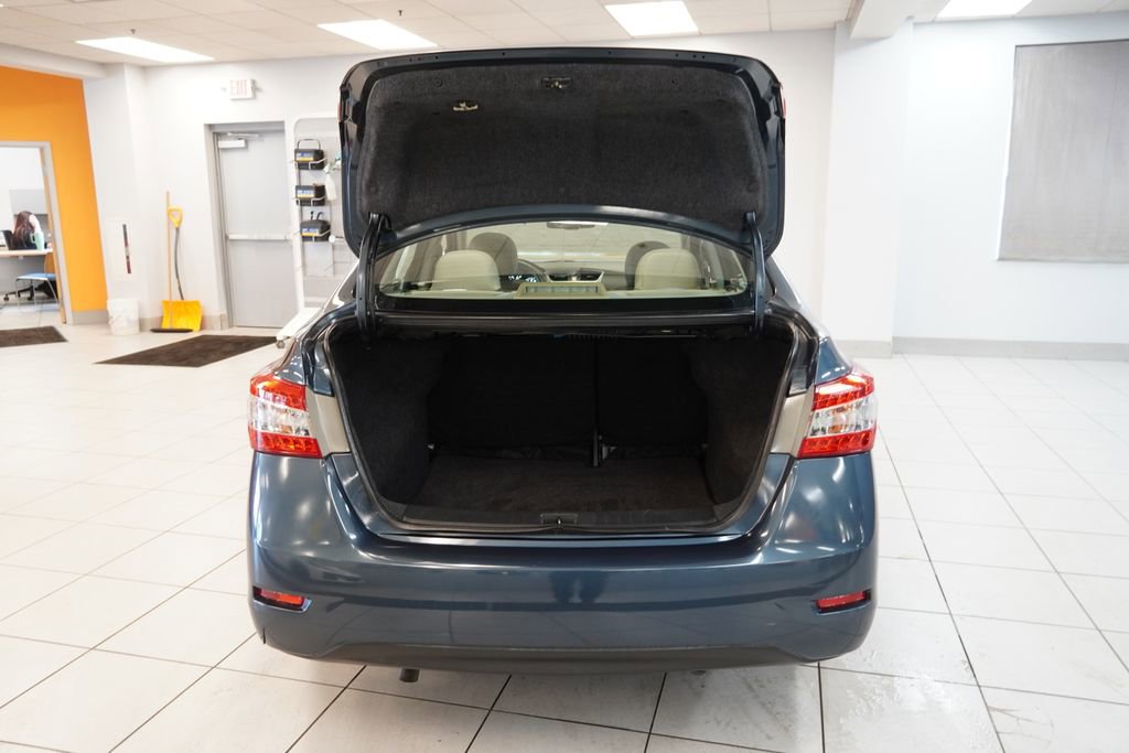 Used 2014 Nissan Sentra SL w/ Premium Package FWD image 10