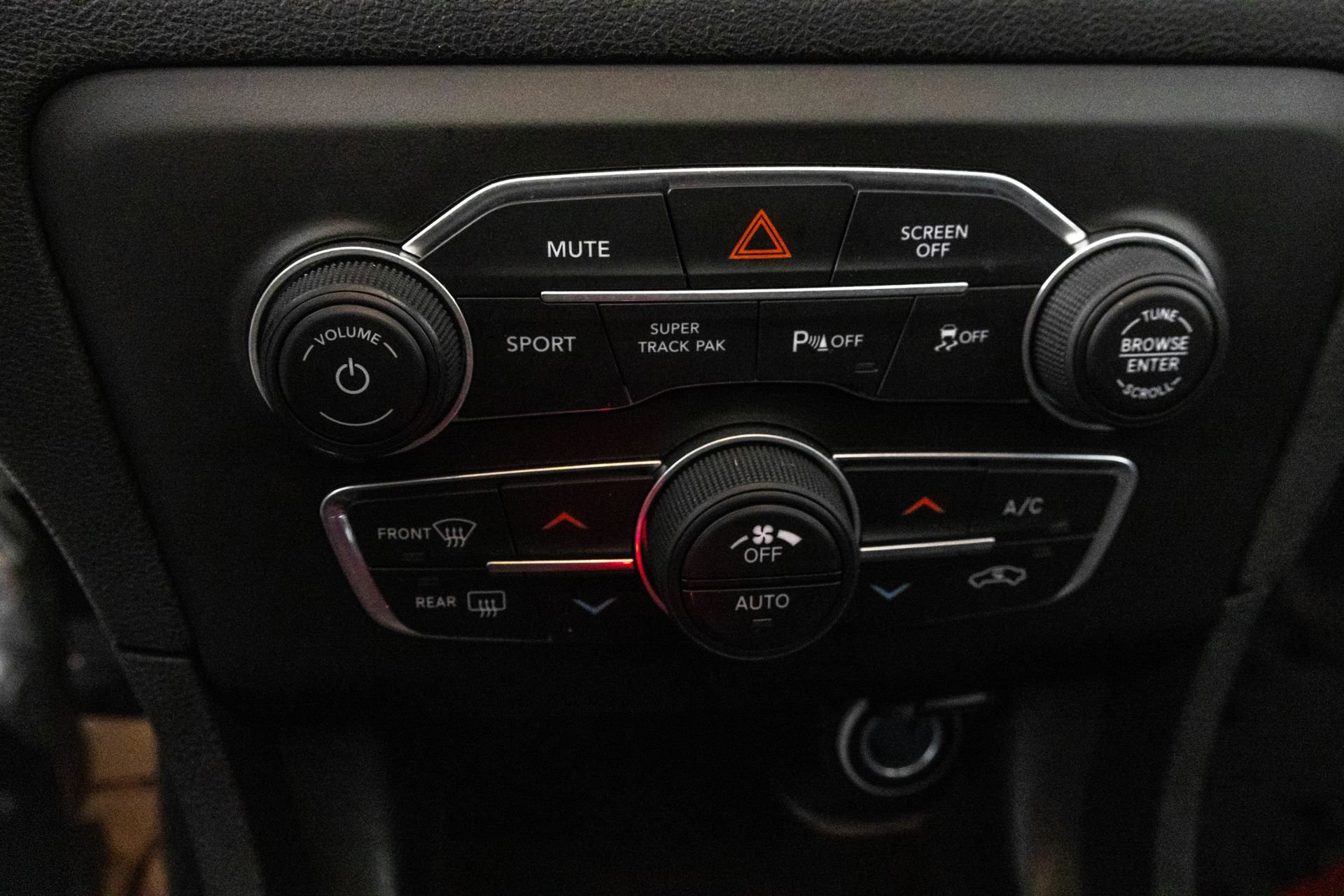 Used 2021 Dodge Charger R/T w/ Blacktop Package image 27