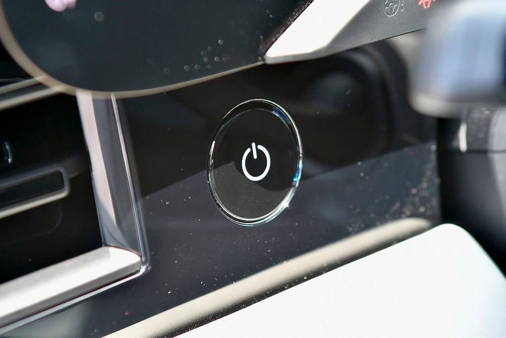 Used 2020 Porsche Taycan 4S image 59