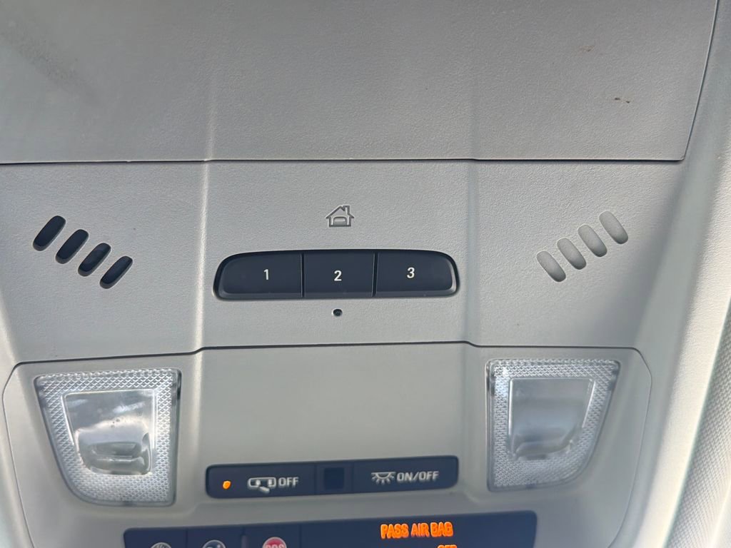 Used 2019 Chevrolet Equinox LT image 39