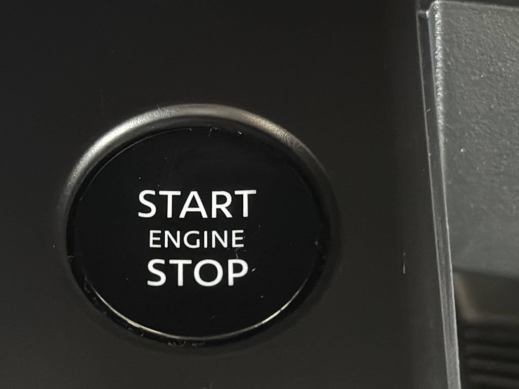 Used 2025 Nissan Kicks S FWD image 6