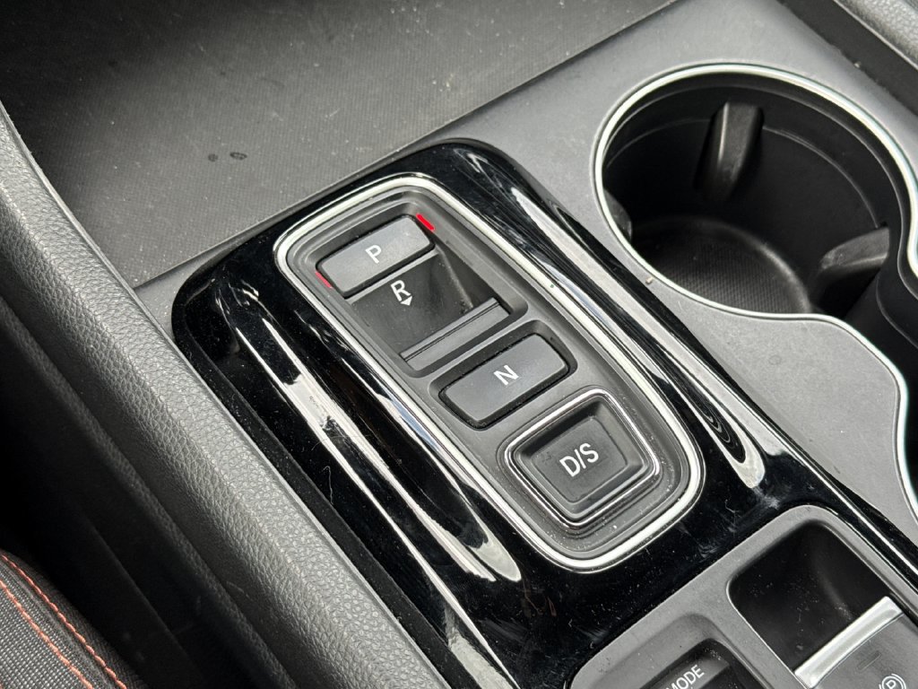 Used 2025 Honda Pilot Sport image 21