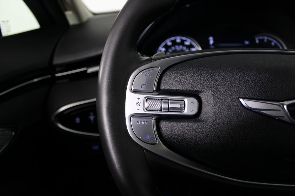 Used 2025 Genesis GV70 2.5T image 16
