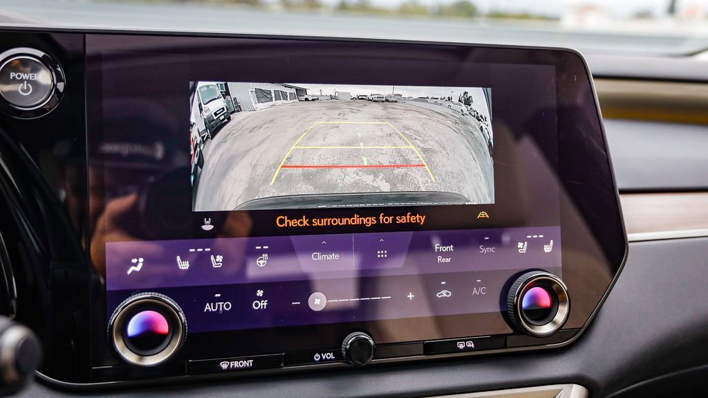 Used 2023 Lexus RX 350h image 25