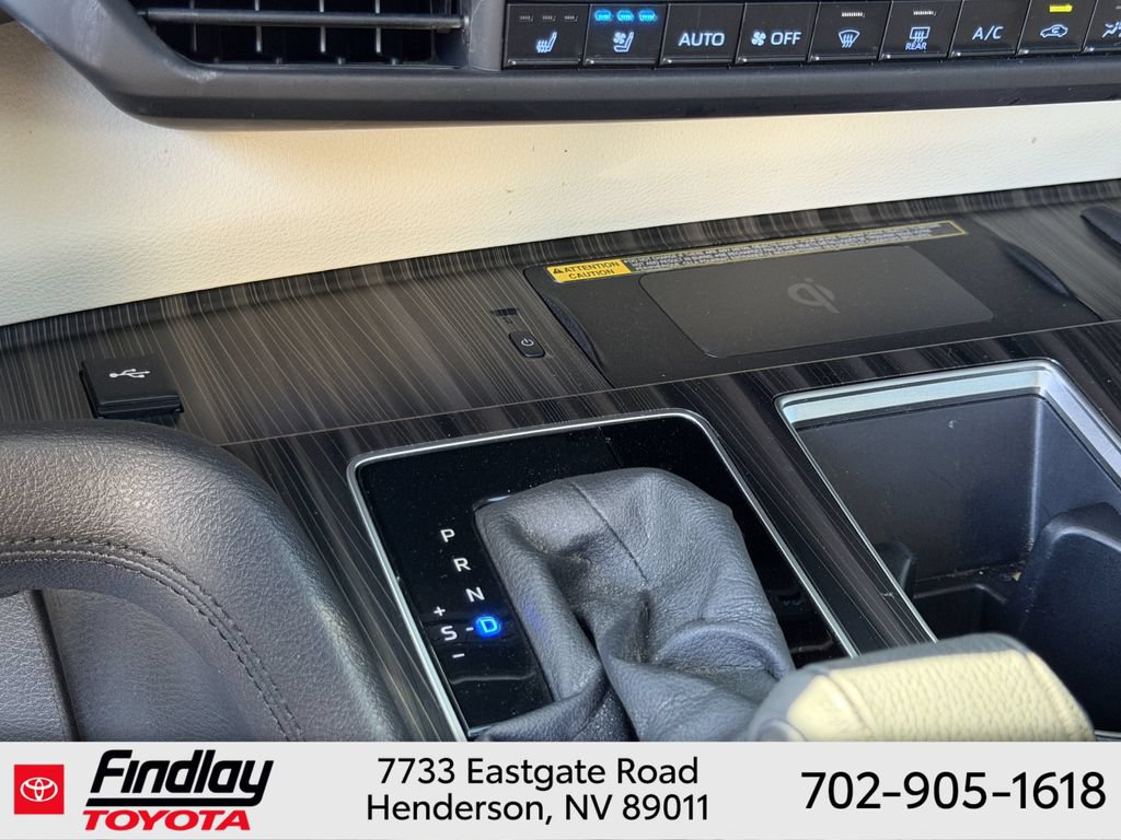 Certified 2024 Toyota Sienna Platinum AWD/4WD image 27