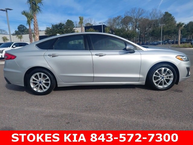 Used 2019 Ford Fusion SE image 4