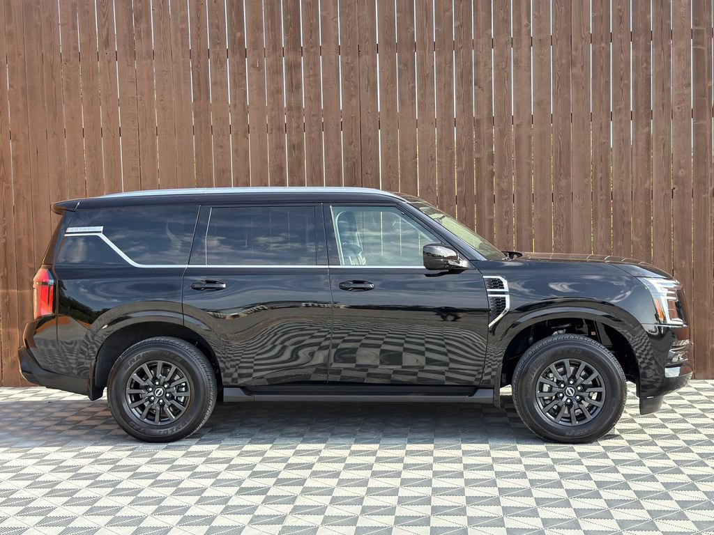 Used 2025 Nissan Armada SV AWD/4WD image 13