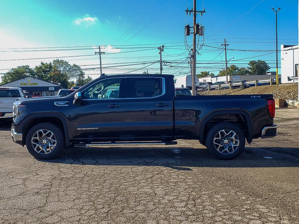 New 2026 GMC Sierra 1500 SLE image 3
