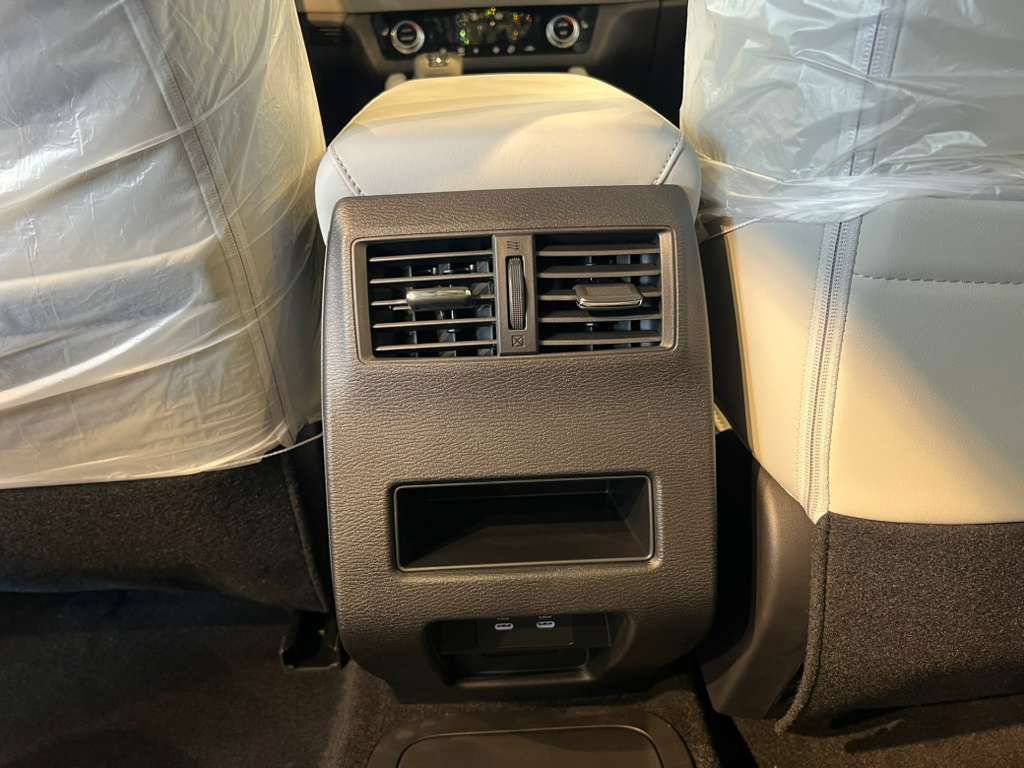 New 2026 Mitsubishi Outlander SE AWD/4WD image 20