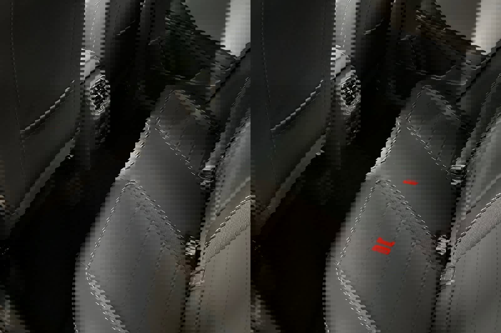 Used 2022 Volkswagen Taos SE image 4