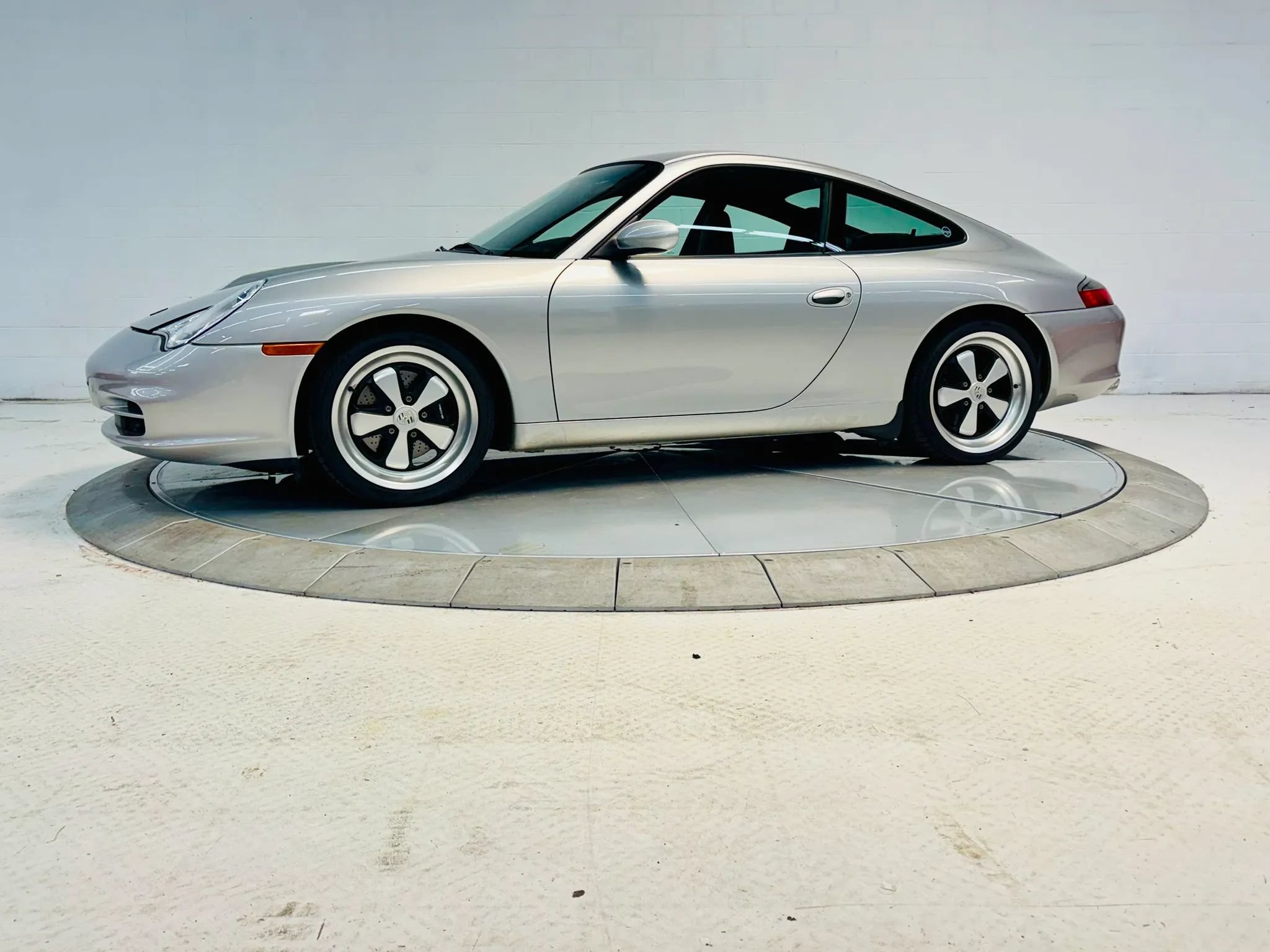 Used 2002 Porsche 911 GT3 RS image 4