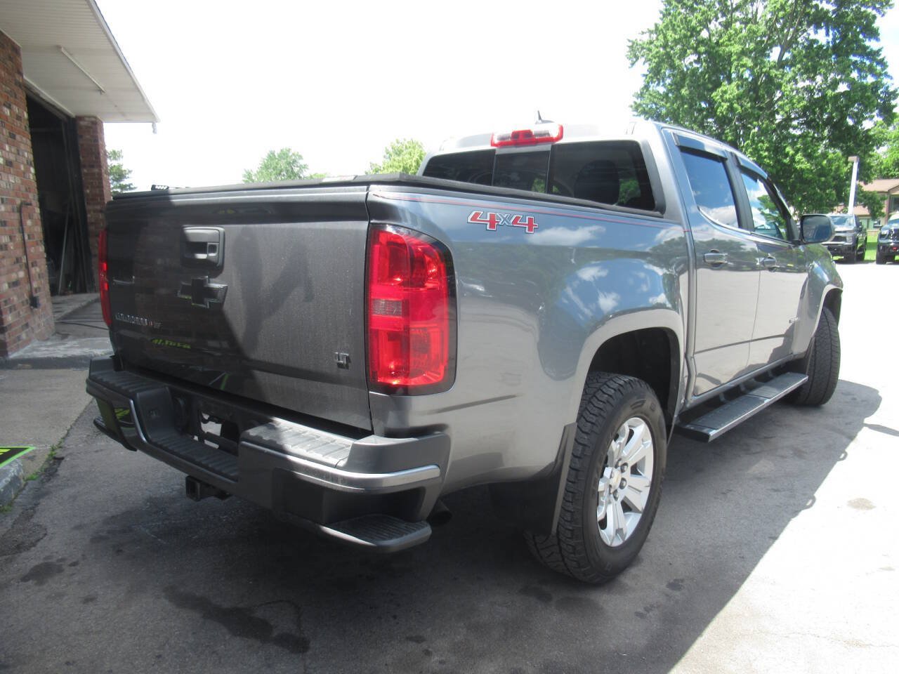 Used 2018 Chevrolet Colorado LT w/ LT Convenience Package AWD/4WD image 9
