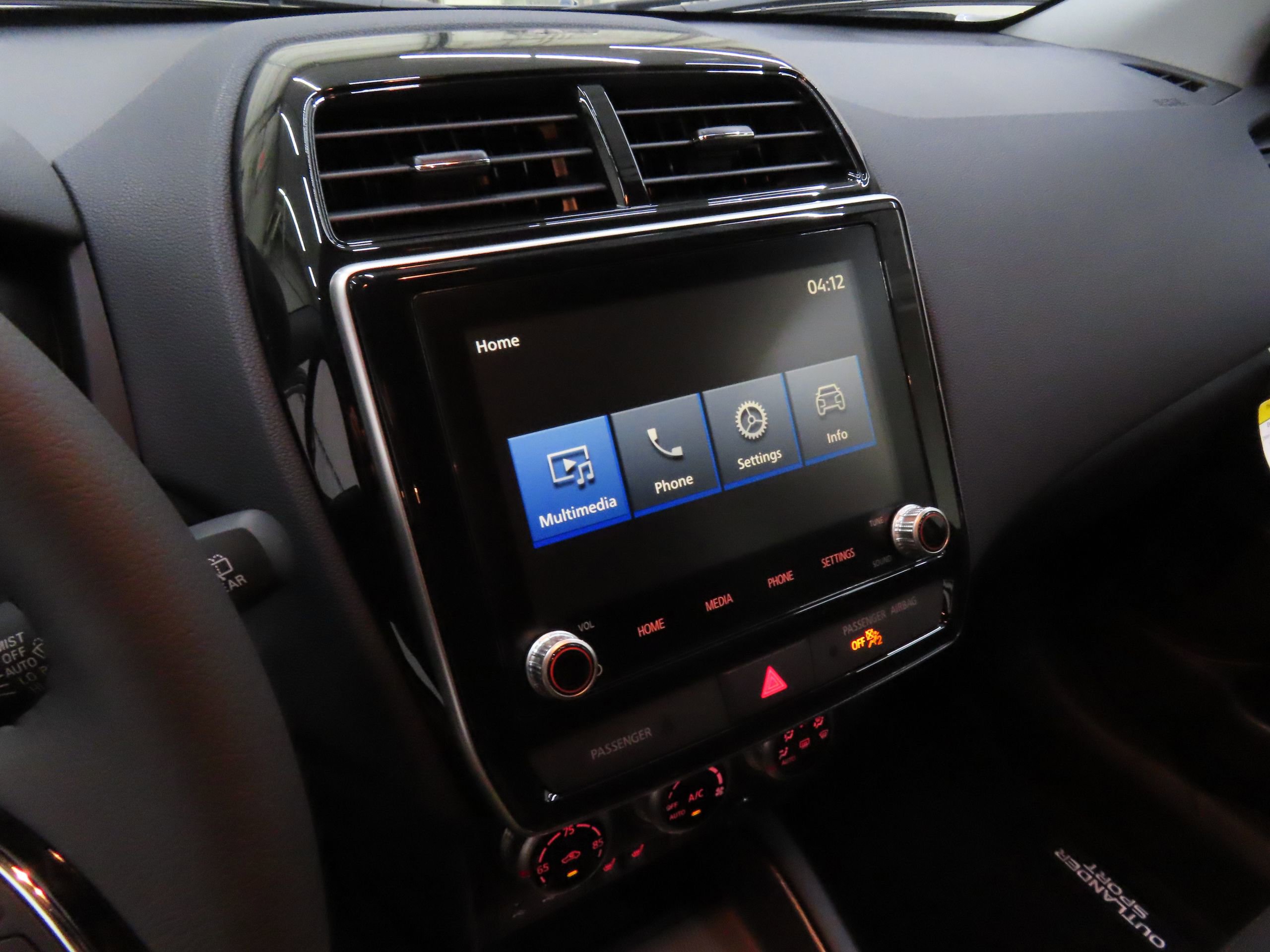 New 2025 Mitsubishi Outlander Sport SE image 16