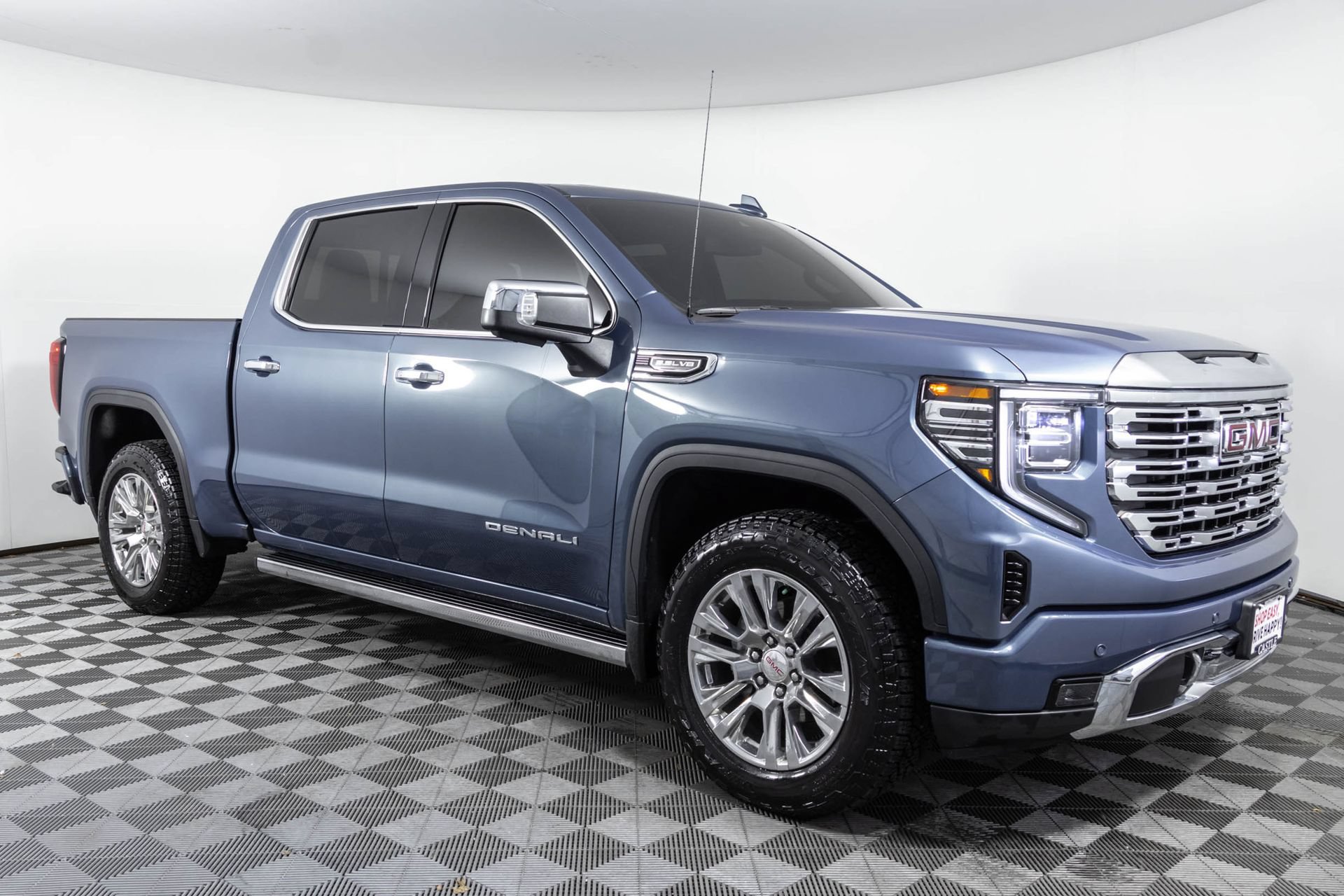 Used 2025 GMC Sierra 1500 Denali AWD/4WD image 21