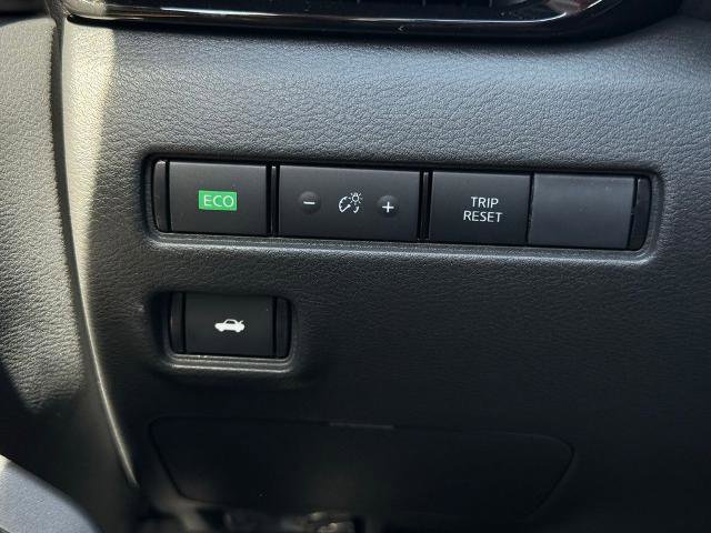 New 2025 Nissan Sentra SV w/ SV Premium Package image 24