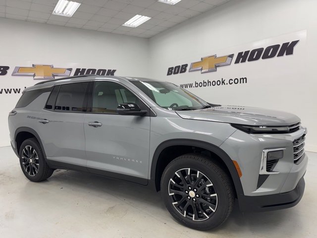 New 2026 Chevrolet Traverse LT w/ Sun and Wheel Package image 3