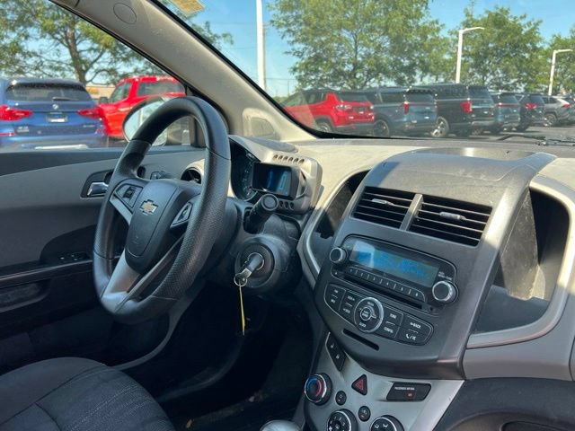 Used 2015 Chevrolet Sonic LT FWD image 28