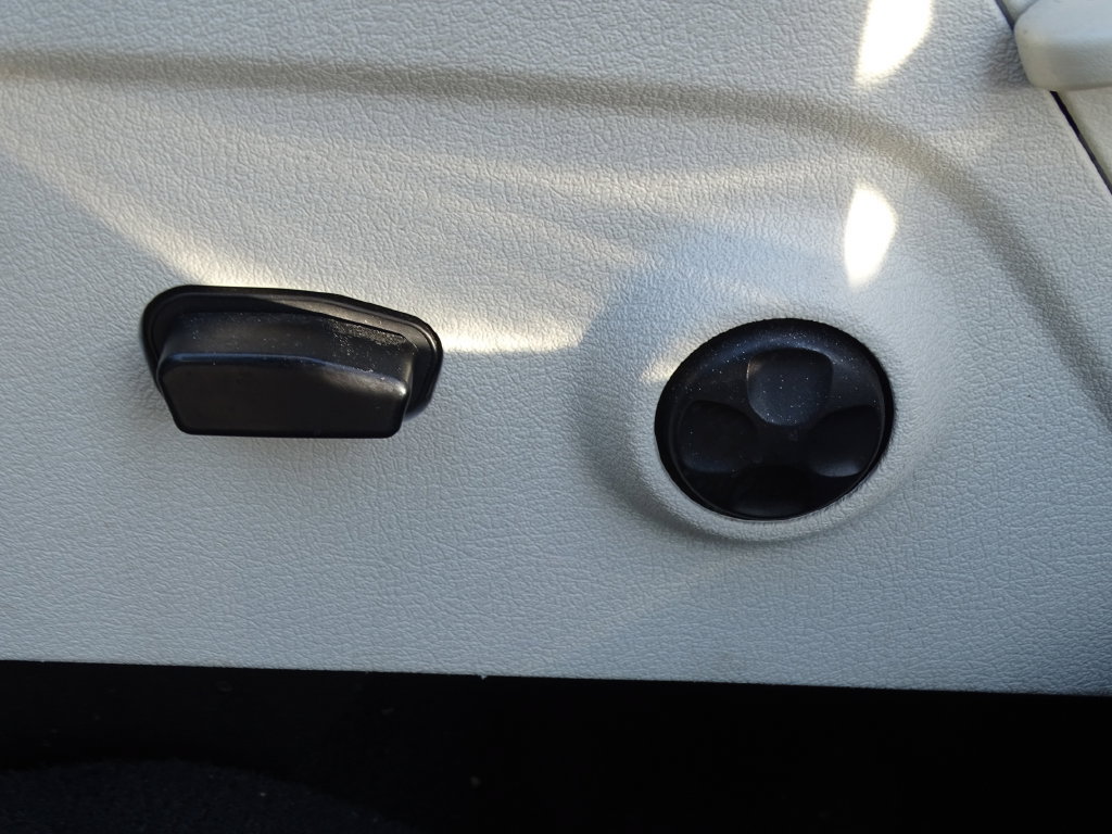 Used 2013 Dodge Journey Crew FWD image 19