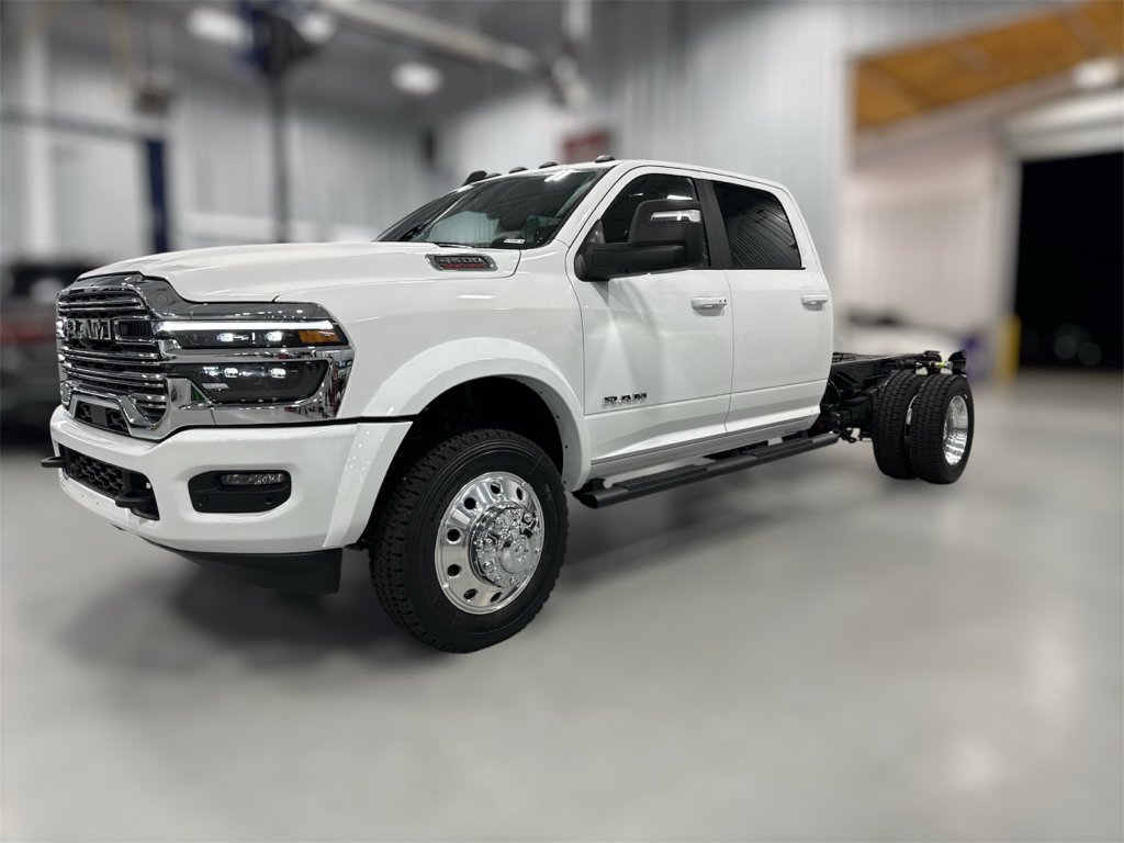 New 2025 RAM 4500 4x4 Crew Cab DRW w/ Laramie Trim Package image 1