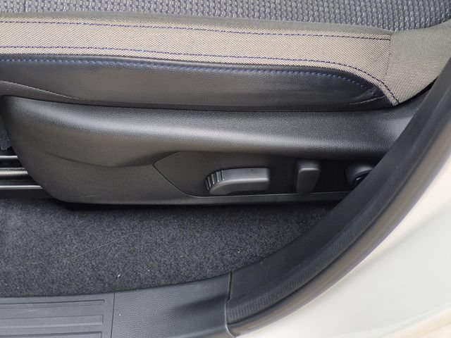Used 2025 Subaru Forester Premium AWD/4WD image 24
