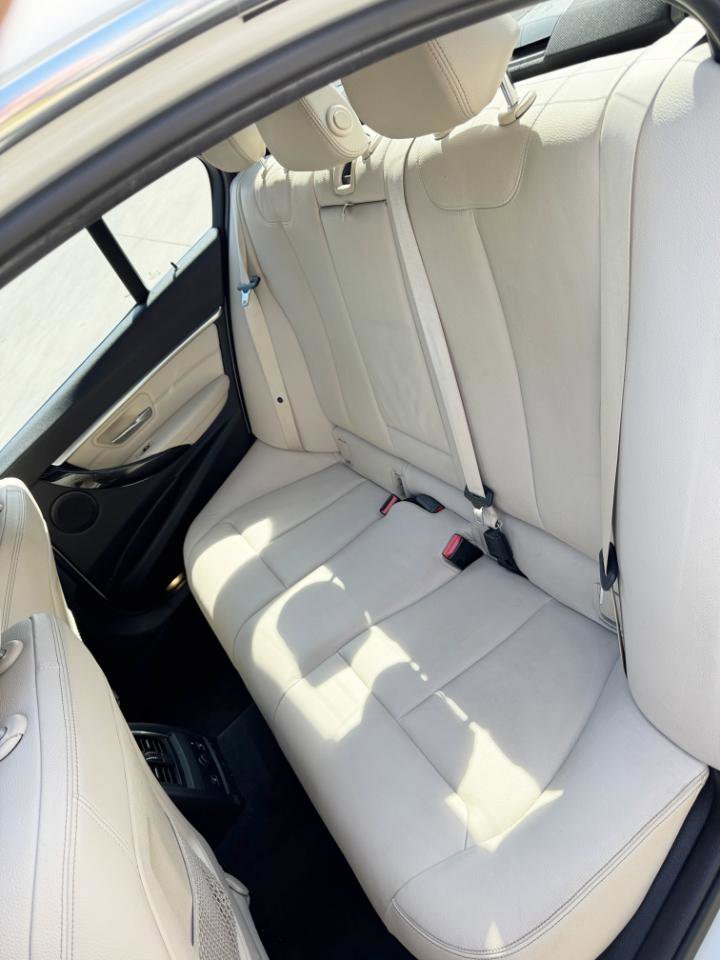 Used 2017 BMW 330i xDrive Sedan image 15