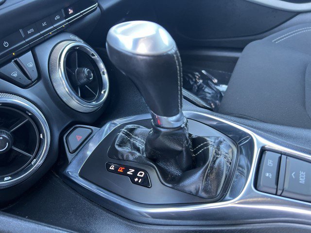 Used 2020 Chevrolet Camaro LT image 15